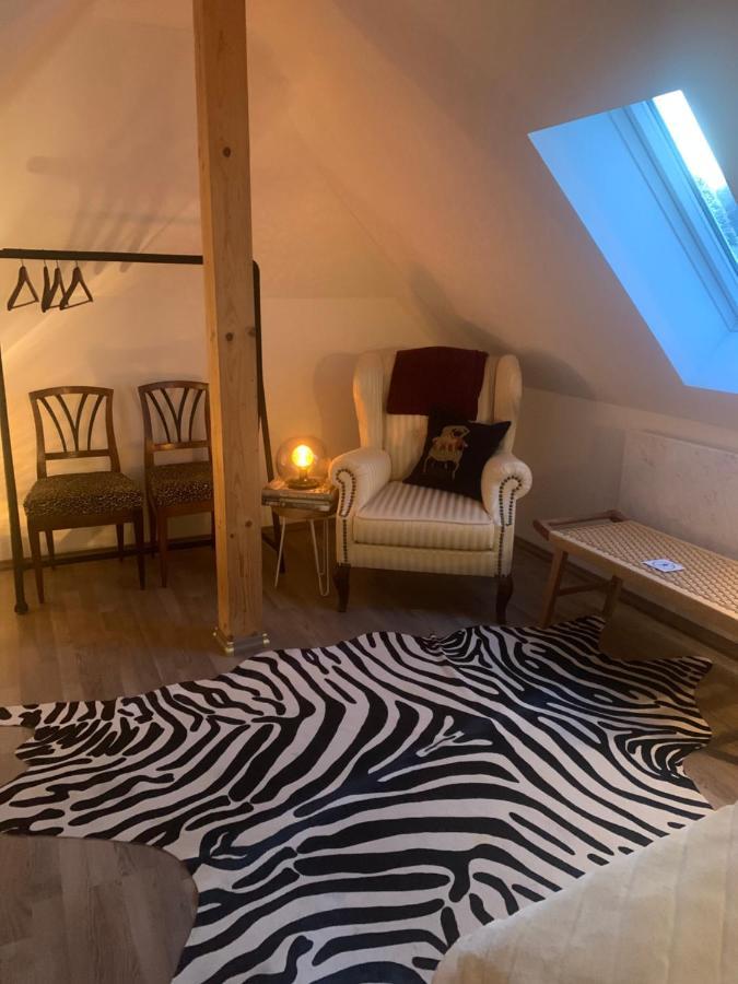 Apartment Bezaubernde Mit Garten Und Sauna-nutzung *