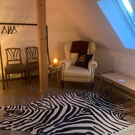 Bezaubernde Ferienwohnung Mit Rosengarten Waldershof Buitenkant foto